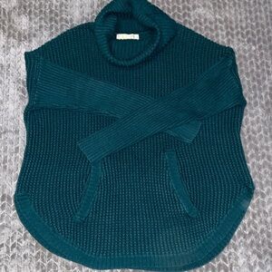 Michael Kors Cable Knit Turtleneck sweater.  Size Small.  Scoop hemline.